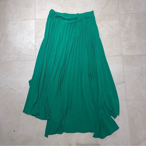 GLAM PLEATED RUFFLE MIDI SKIRT - Picture 3 of 7